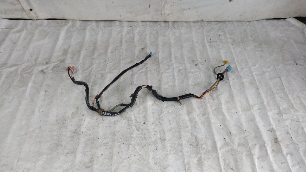 проводка правой двери б/у